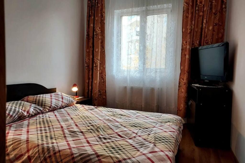 Spacious Flat, With Free Parking & Air Conditioning Floreşti Exteriér fotografie