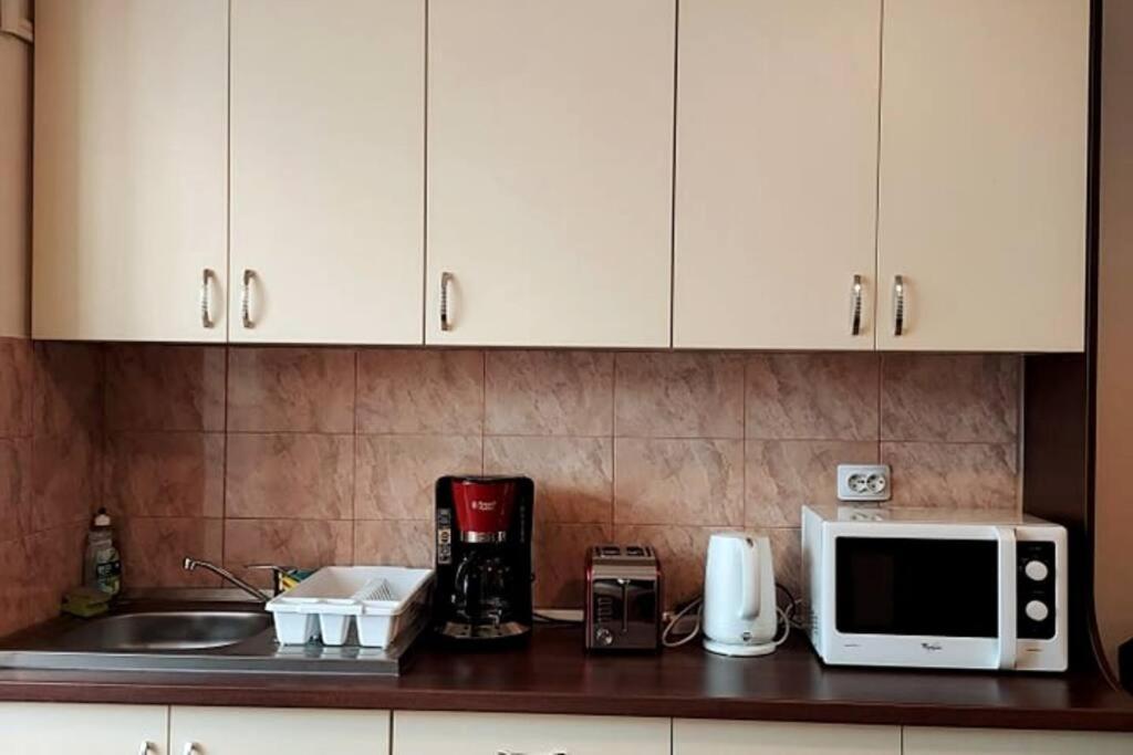 Spacious Flat, With Free Parking & Air Conditioning Floreşti Exteriér fotografie